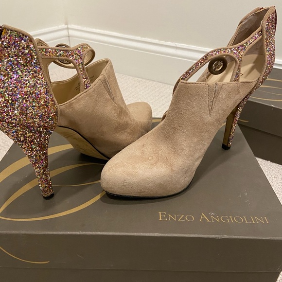 Enzo Angiolini Tan Suede Heels With 